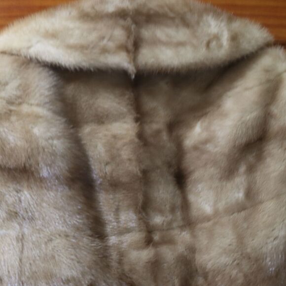 Vintage Mink or Fox Fur Stole Wrap with Pockets Old Money Glam Mob Wife OS - Picture 5 of 16